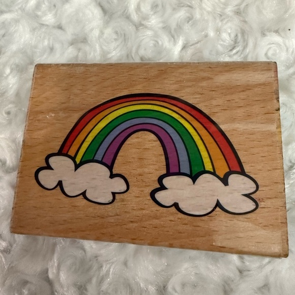 Wooden Rainbow stamper - Picture 1 of 2